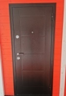 Металлическая входная дверь с замком